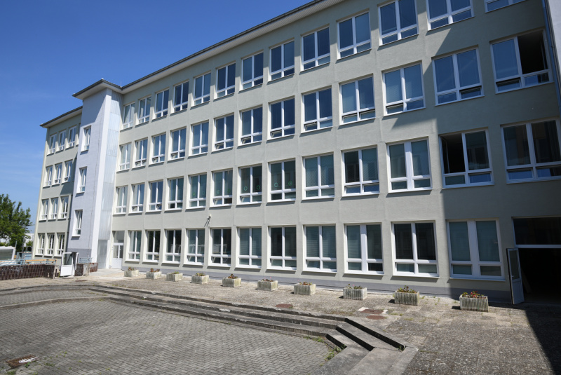 Novinky / Rekonštrukcia základnej školy v Piešťanoch je takmer hotová - foto