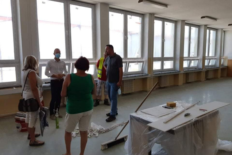 Novinky / Rekonštrukcia základnej školy v Piešťanoch je takmer hotová - foto
