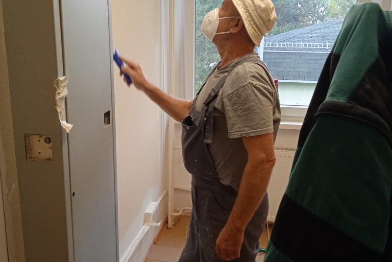 Novinky / Pomohli sme vymaľovať zariadenie pre seniorov Úsmev - foto Novinky / Pomohli sme vymaľovať zariadenie pre seniorov Úsmev - foto