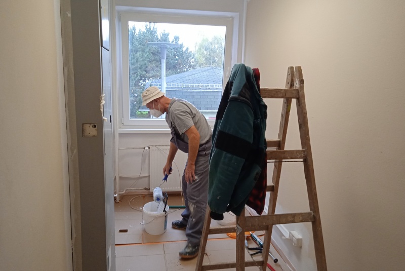 Novinky / Pomohli sme vymaľovať zariadenie pre seniorov Úsmev - foto Novinky / Pomohli sme vymaľovať zariadenie pre seniorov Úsmev - foto