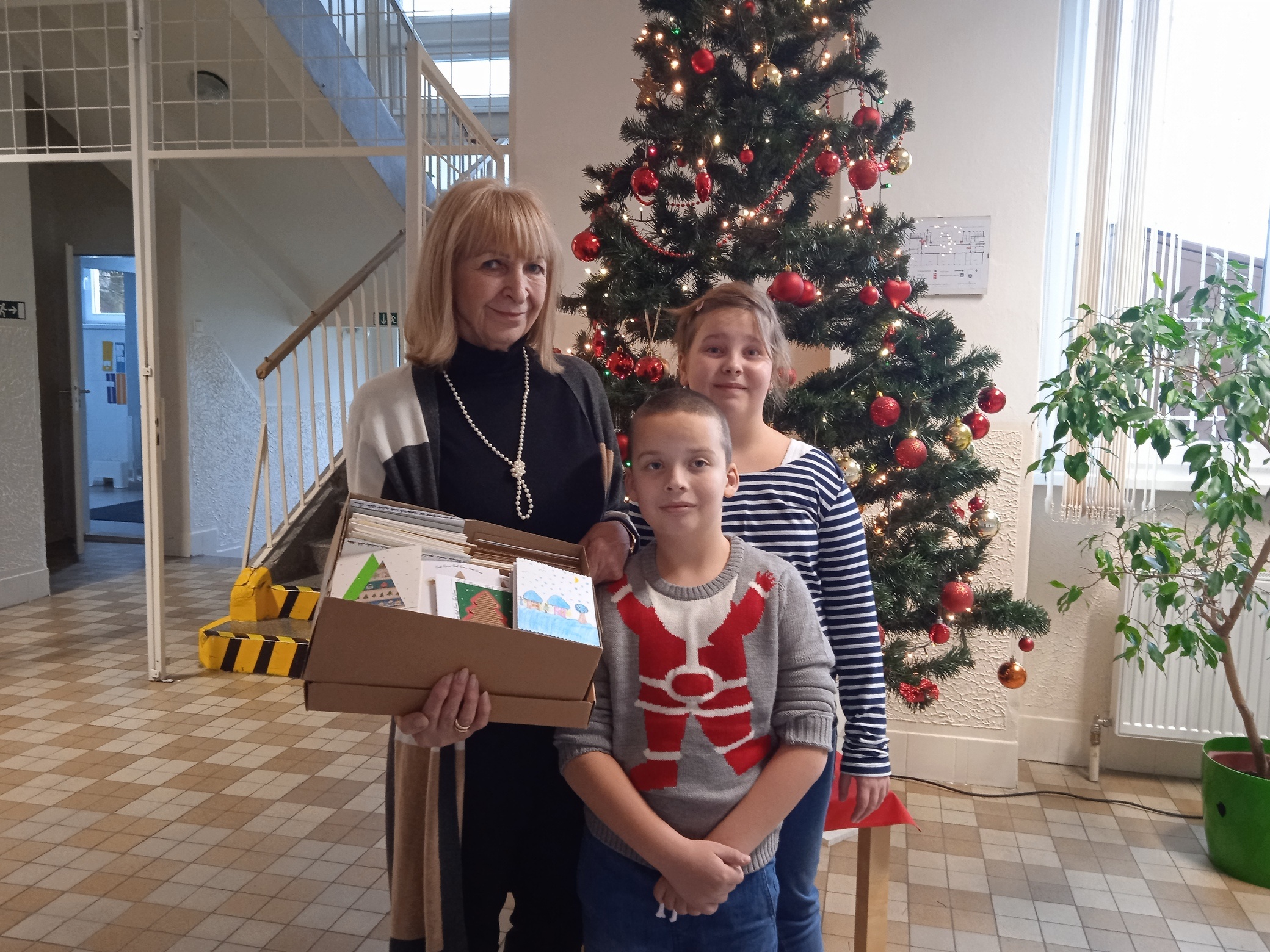 Vianočné pozdravy nám vyrobili deti s autizmom